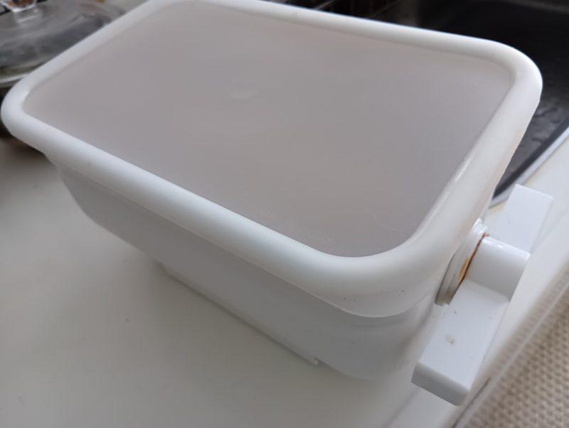 キッチンにあるぬか床スマートキット